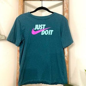 𝅺Nike Just Do It shirt